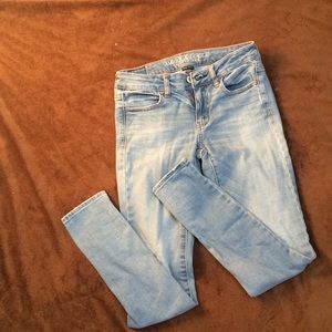 Size 4! American eagle super stretch jeans